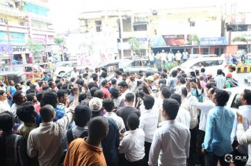 Tanu Vachenanta Movie Team At South India Shopping Mall Vijayawada